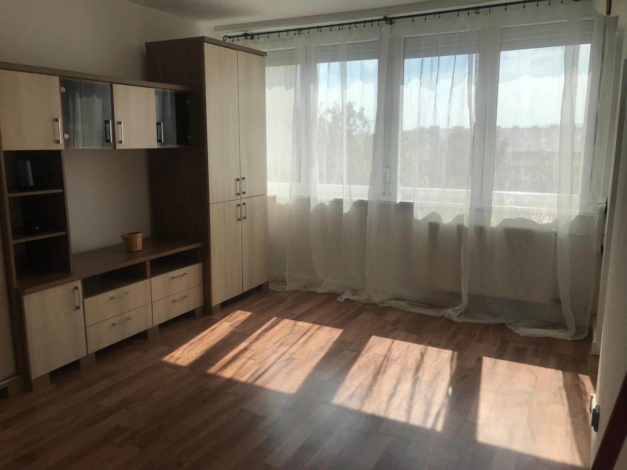Pillango Parki Kis Lakas 15 Percre A Belvarostol Budapest Exteriör bild